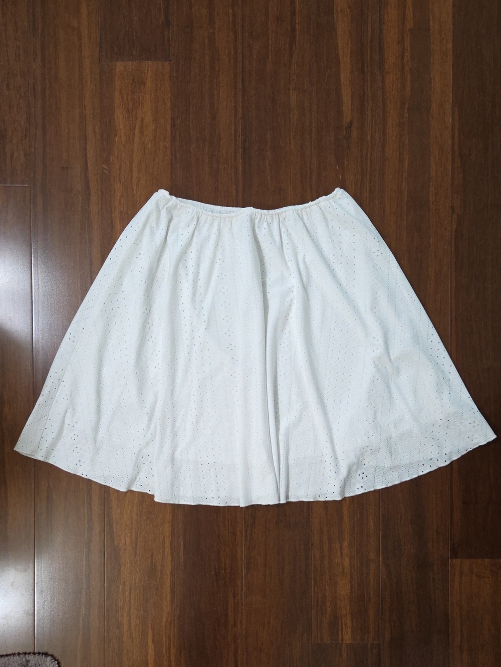 WHITE A LINE CIRCLE SKIRT BOHO LINED EYELET CUT OUTS DESIGN ELASTIC WAIST MEDIUM